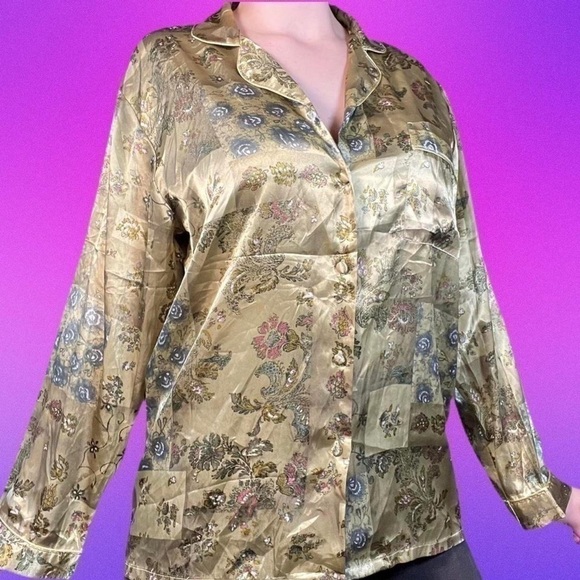 Gilligan & O’Malley Floral Silk Lingerie Button Down - Picture 2 of 4